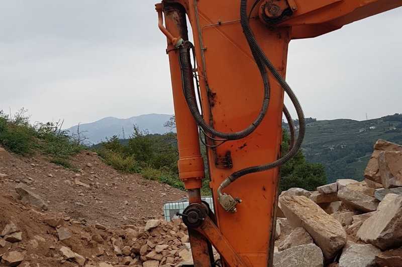 OmecoHub - Immagine DOOSAN D520LC